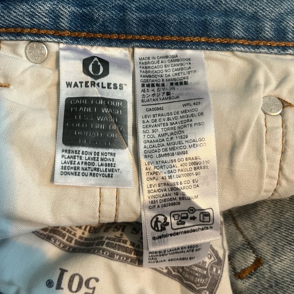 Levi’s Woman 501 Jeans - Picture 5 of 8